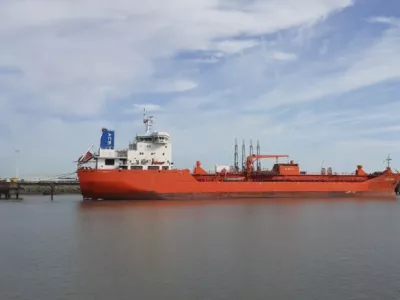 bateau orange