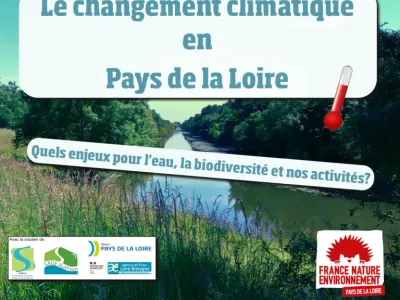 affiche de l'expo : infos sur fond d'une rivière boisée (Authion)