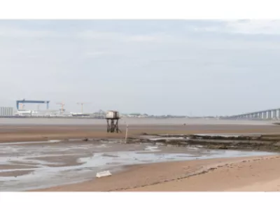 estuaire de la loire : plage, pont, port, cabanes de pêche